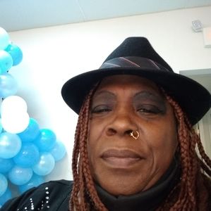 Meet your Posher, Norma